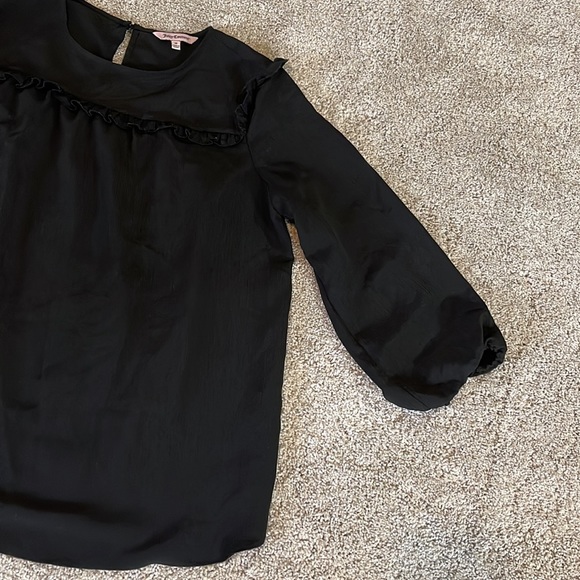🌟 5/$20 Juicy Couture Black Blouse. M - Picture 2 of 10
